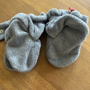 Zutano booties 12M GUC